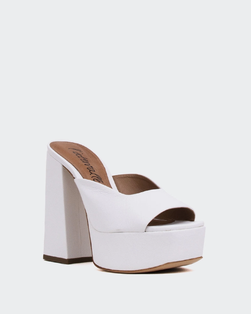 Asador, White Leather/Cuir Blanc