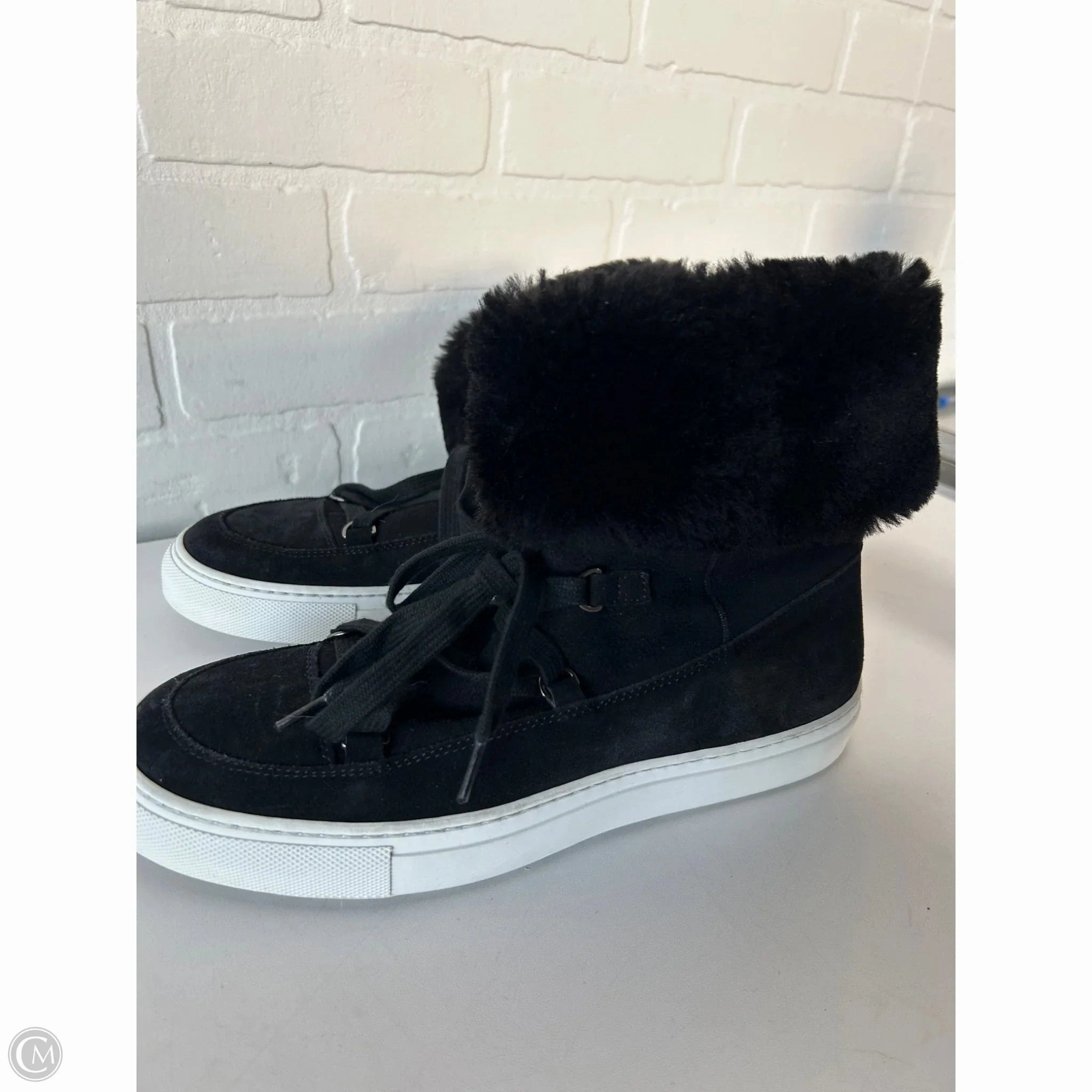 Boots Ankle Flats By Aquatalia In Black, Size: 9