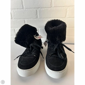 Boots Ankle Flats By Aquatalia In Black, Size: 9