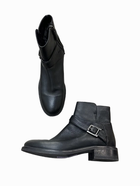 Boots Ankle Flats By Aquatalia  Size: 8
