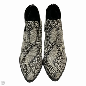 Boots Ankle Flats By Blondo In Snakeskin Print, Size: 8