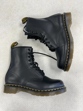 Boots Ankle Flats By Dr Martens In Black, Size:8