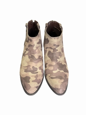 Boots Ankle Heels By Cato In Camouflage Print, Size: 10