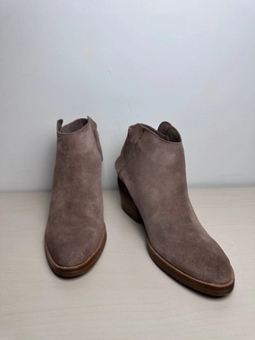 Boots Ankle Heels By Dolce Vita In Brown, Size: 9