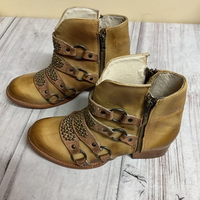 Boots Ankle Heels By Freebird In Tan, Size:9