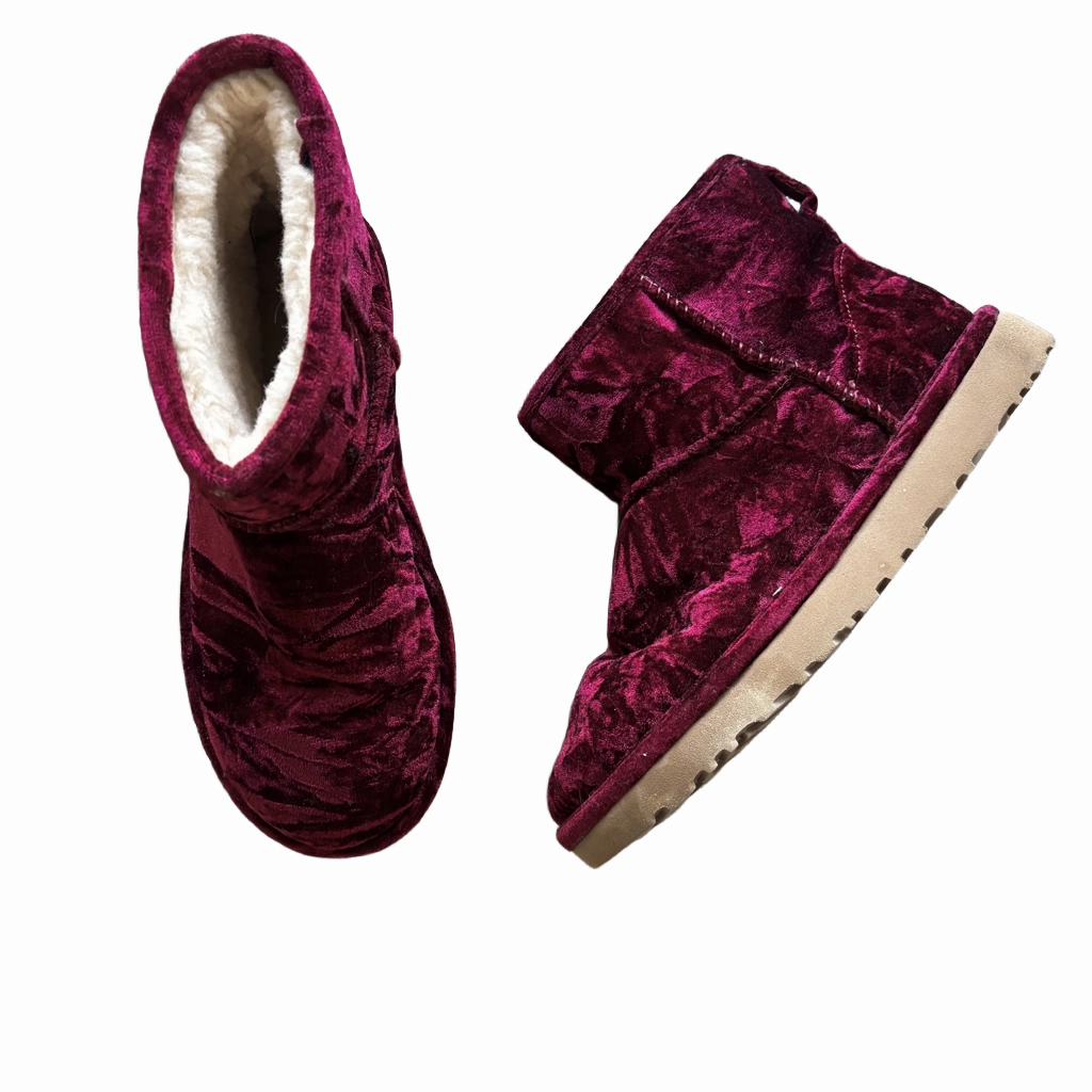 Boots Designer By Ugg  Size: 7