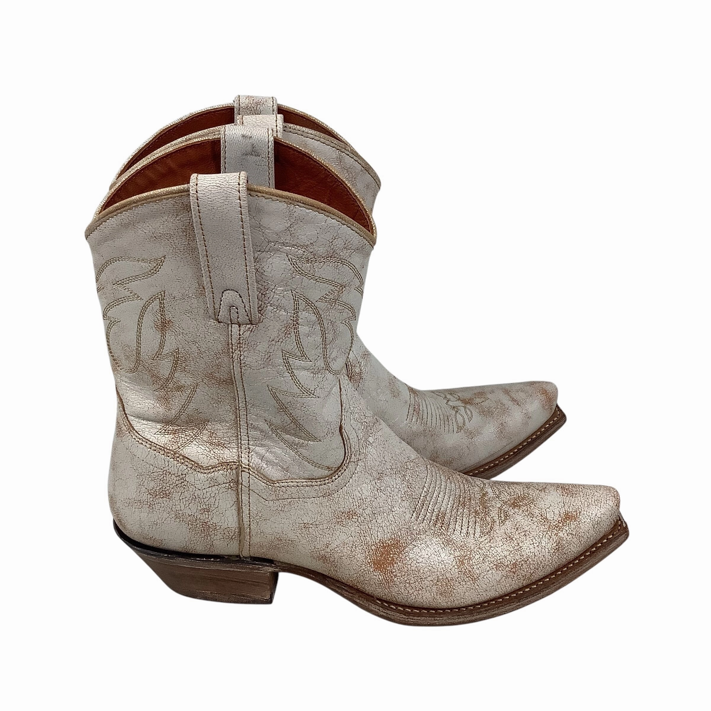 Boots Western By Dan Post  Size: 9