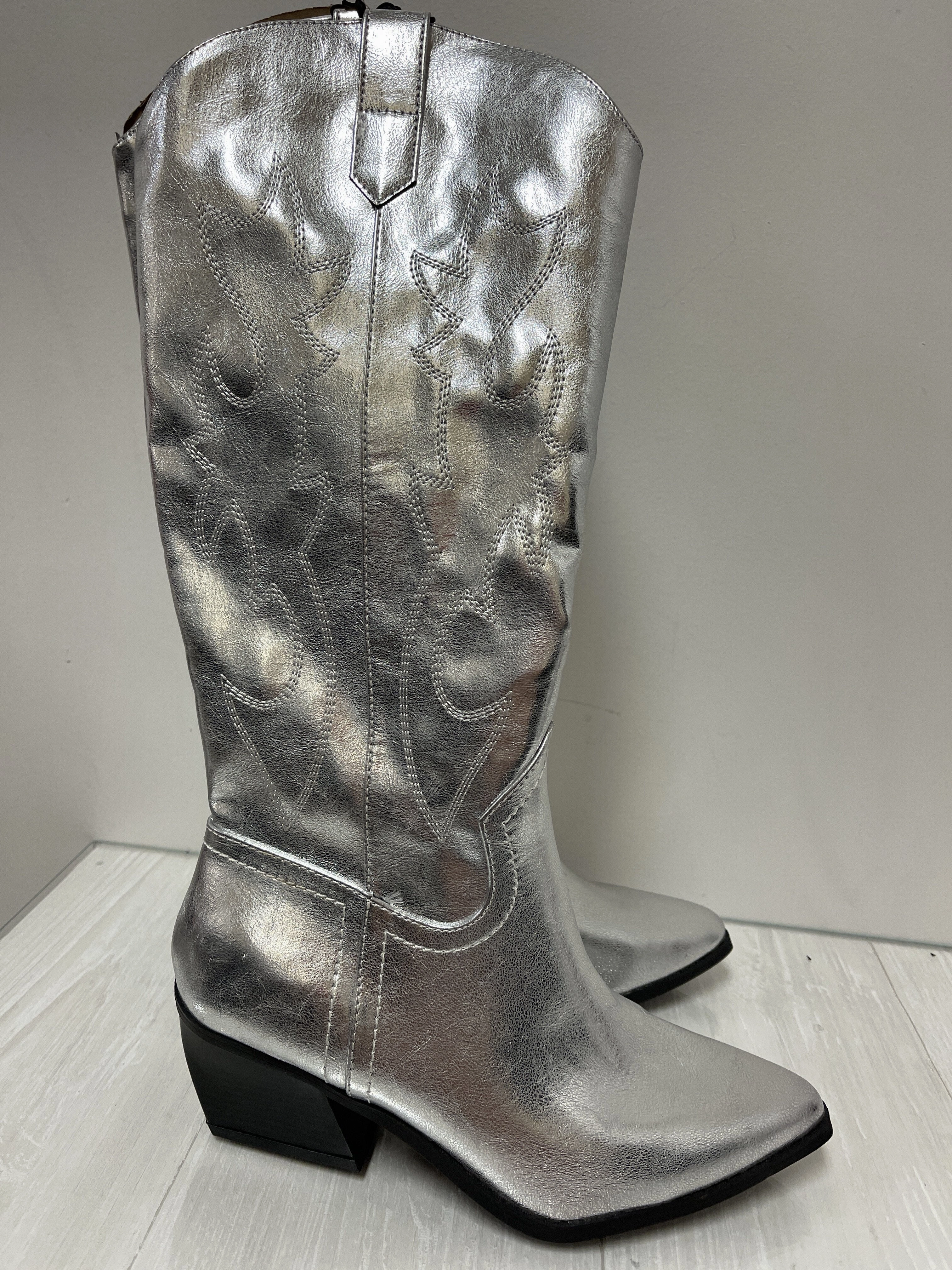 Boots Western By Madden Nyc  Size: 9.5