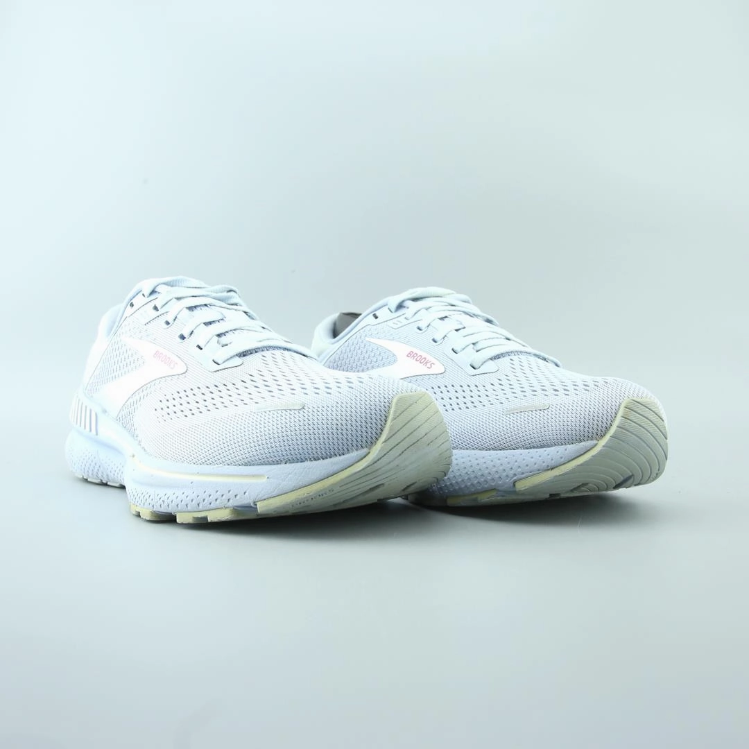 BROOKS ADRENALINE GTS 22