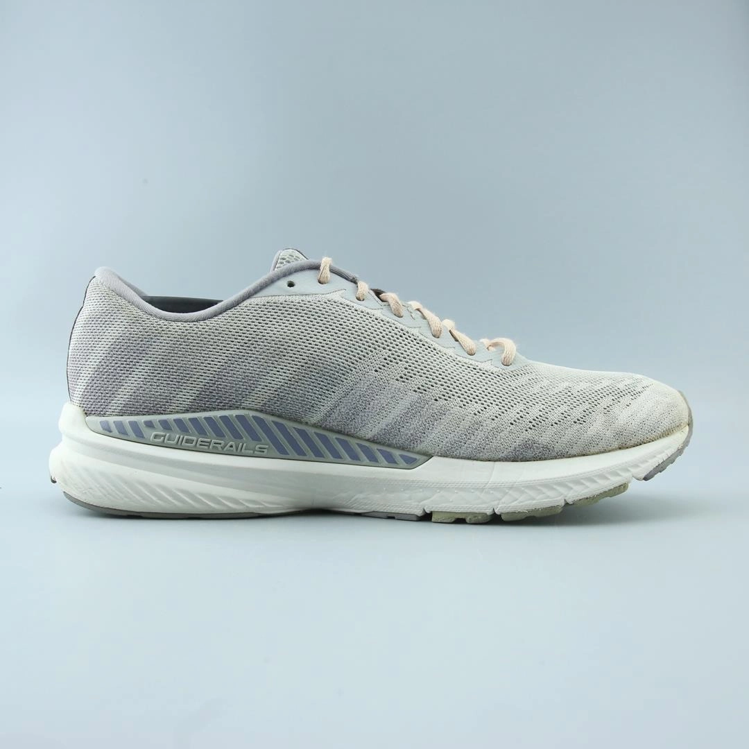 BROOKS RAVENNA 10