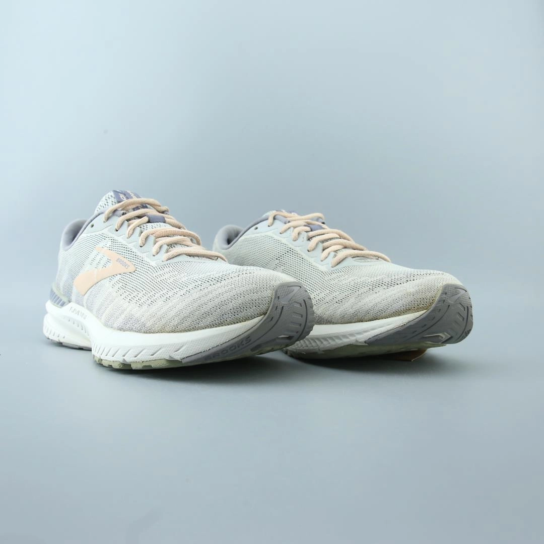 BROOKS RAVENNA 10