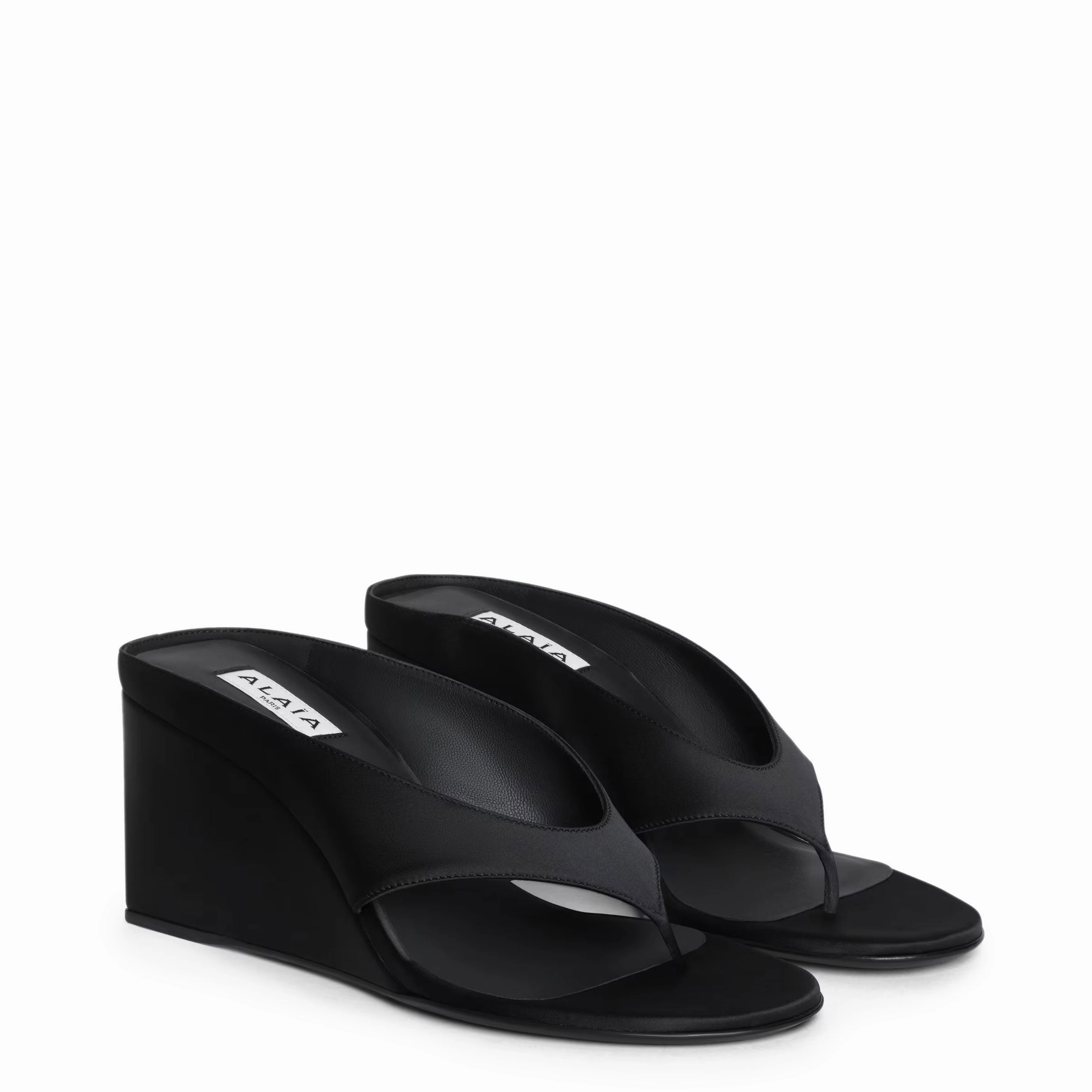 Cube 75 Thong Wedge Satin, Black