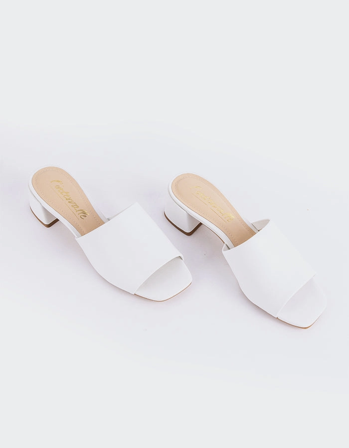 Fortunata White Leather