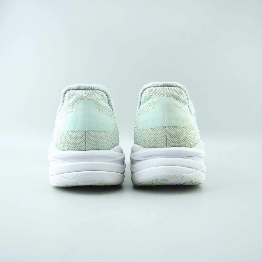 HOKA ONE ONE ROCKET X