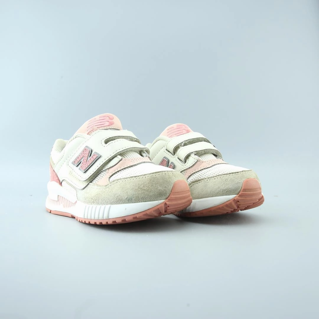 NEW BALANCE  530