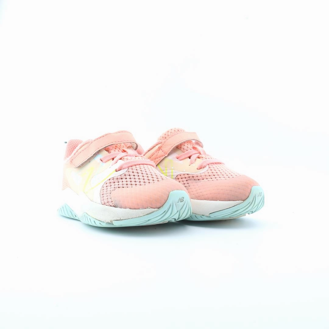 NEW BALANCE RAVE RUN V2