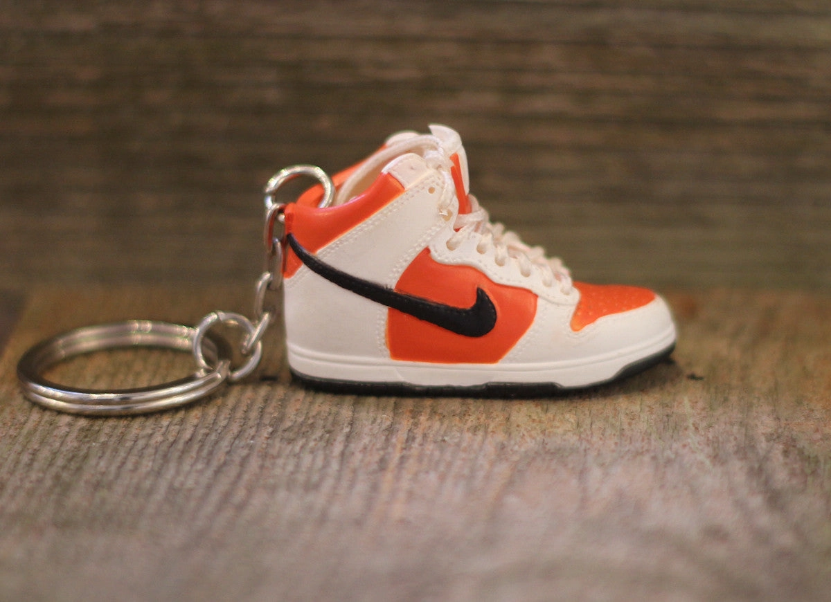 Nike SB Dunk High Sneaker Keychain