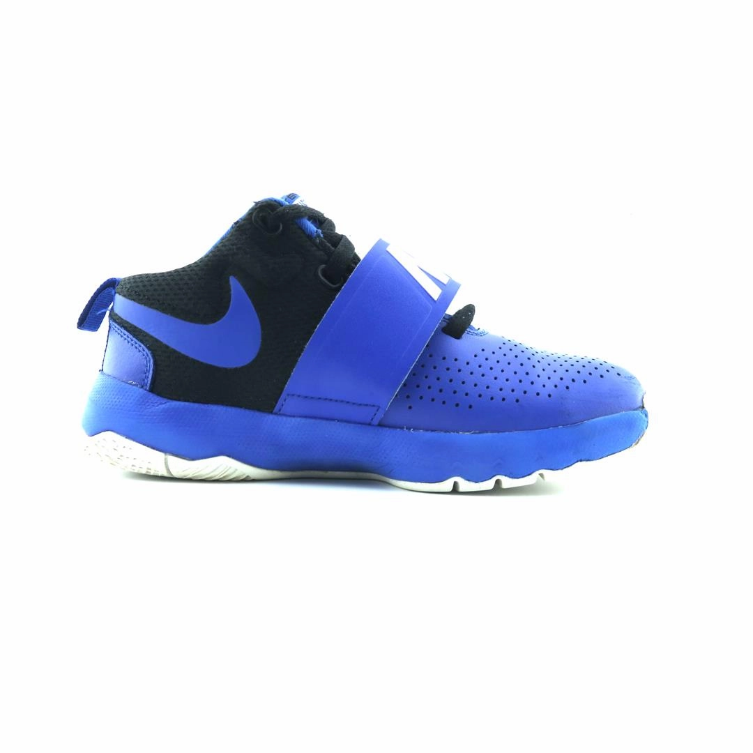 NIKE TEAM HUSTLE D 8