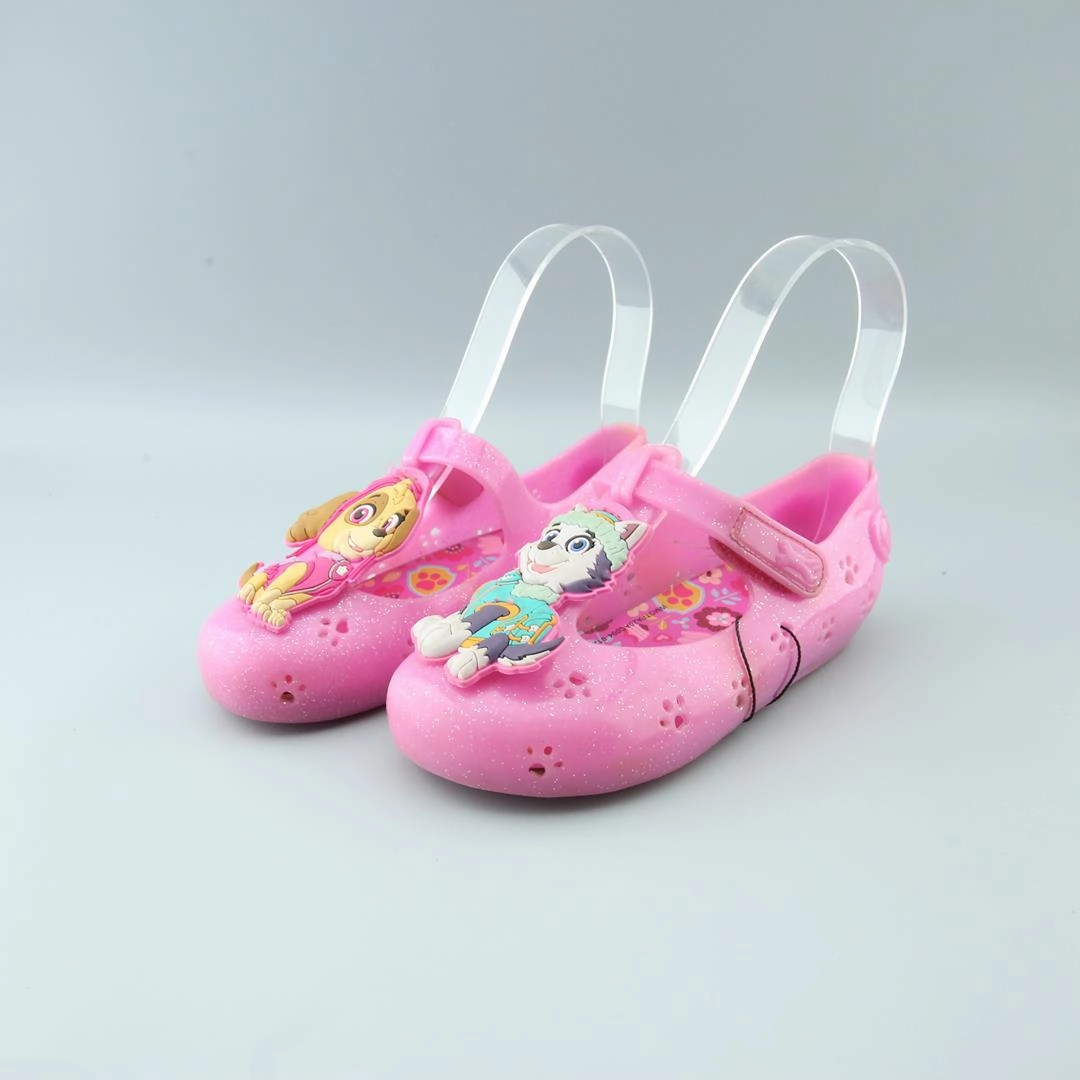 PAW PATROL .