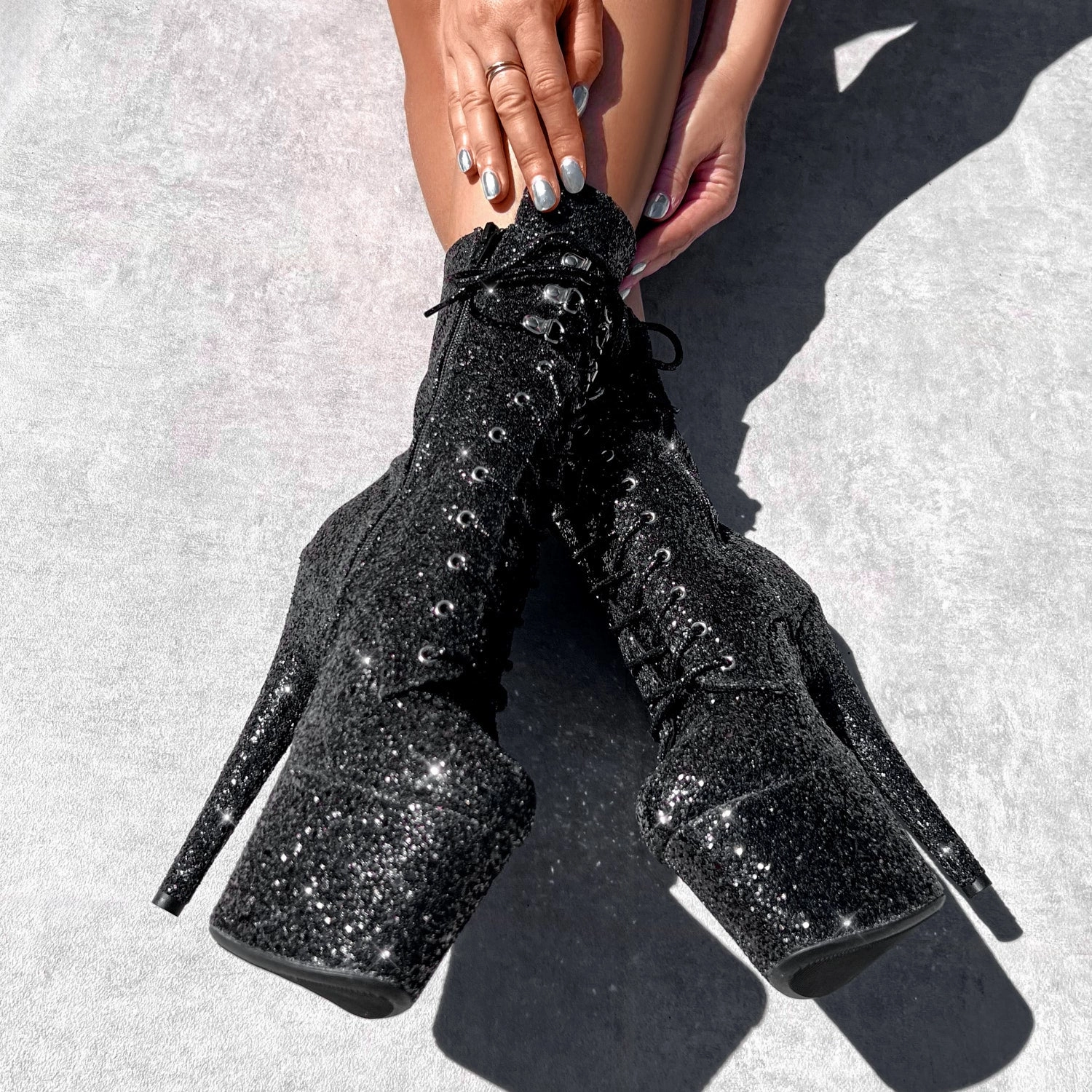 The Glitterati Xtra - Wide Fit Boot - BLACK CAVIAR - 7INCH