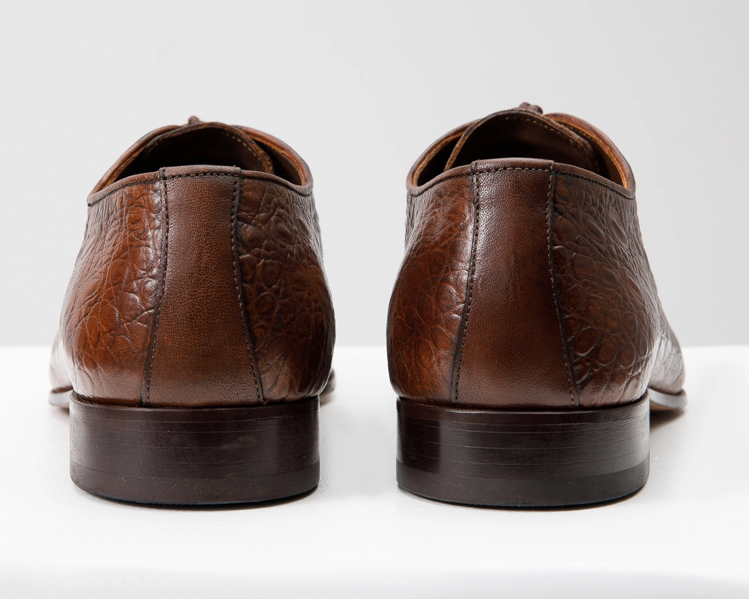 The Randor Brown Crocodile Leather Oxford Men Shoe