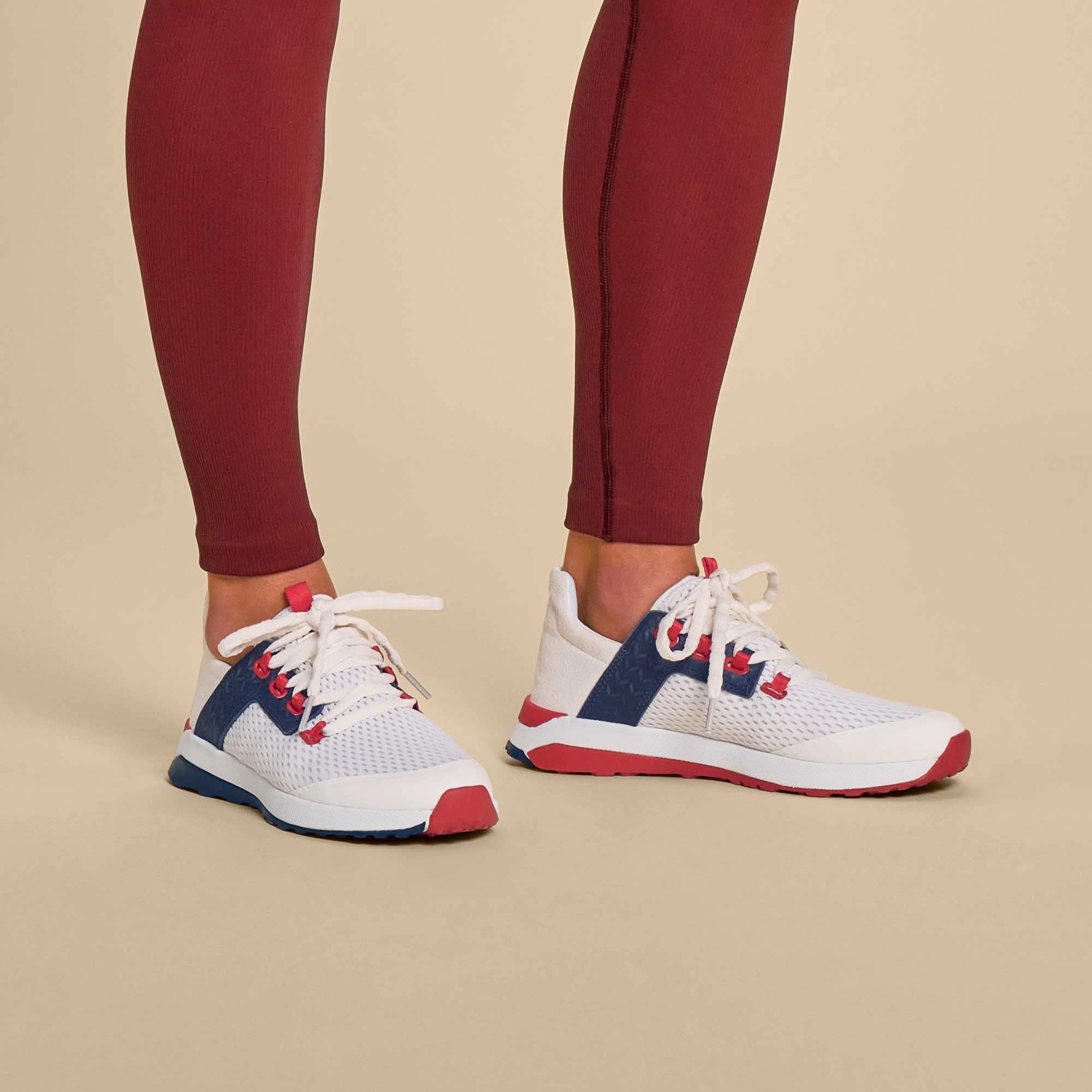 Wailuku - White / Navy